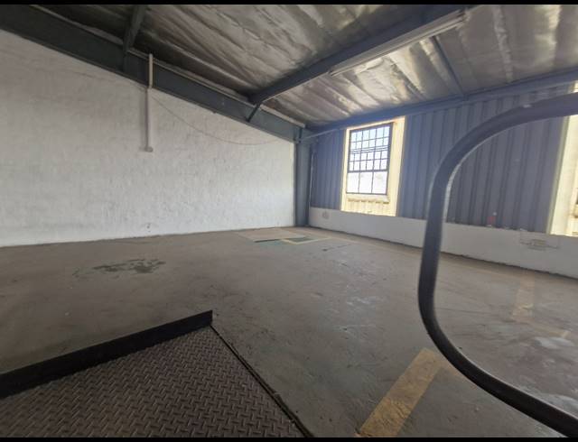 335M² WAREHOUSE TO LET IN DENVER